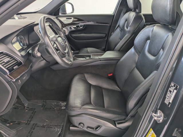 Used 2016 Volvo XC90 T6 Momentum w/ Momentum Plus Package AWD/4WD image 15