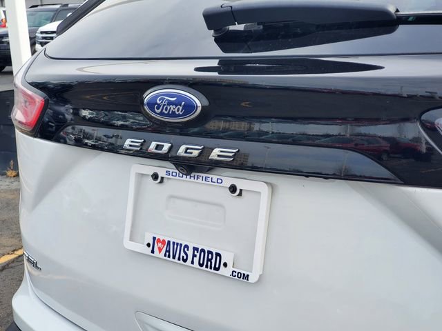 Used 2023 Ford Edge SEL image 28