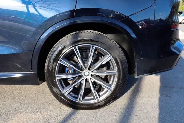 Used 2020 BMW X5 M50i w/ Dynamic Handling Package image 28