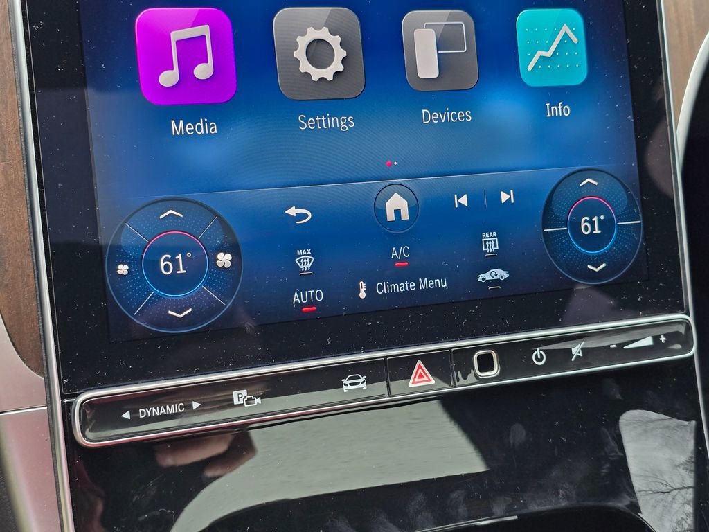 Used 2025 Mercedes-Benz C 300 4MATIC Sedan image 30