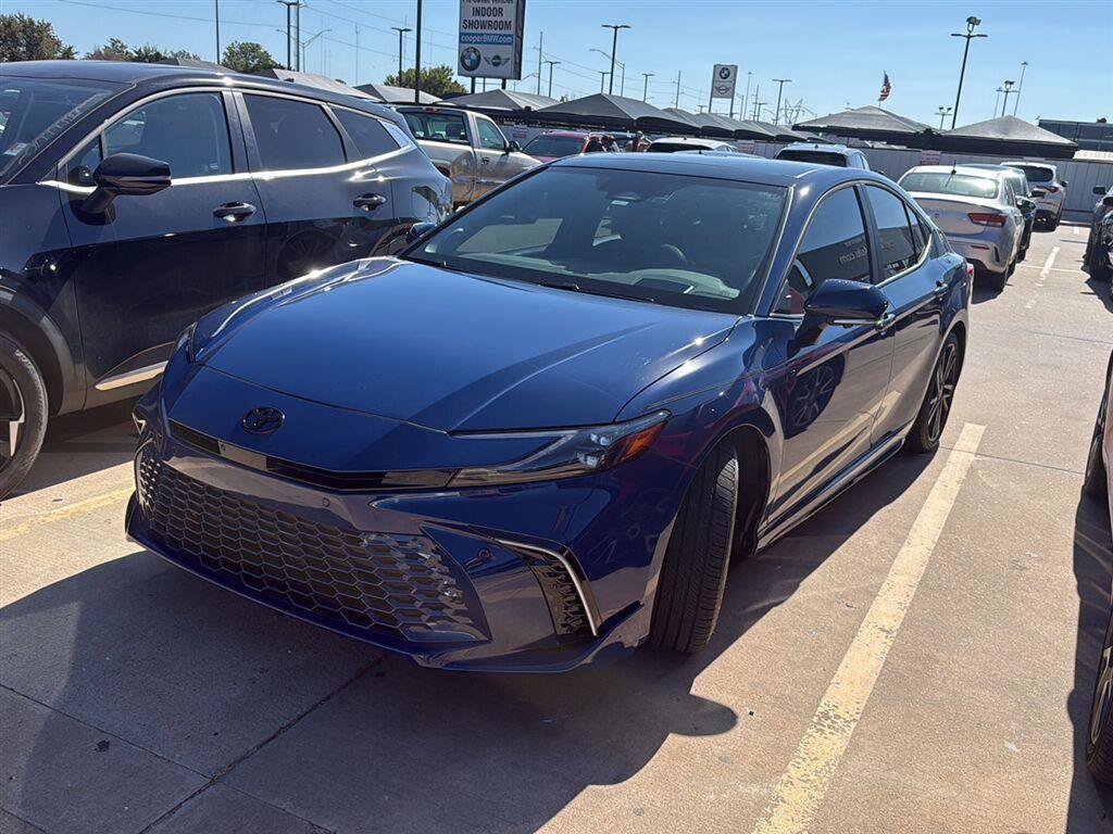Used 2026 Toyota Camry XSE w/ Premium Plus Package FWD image 2