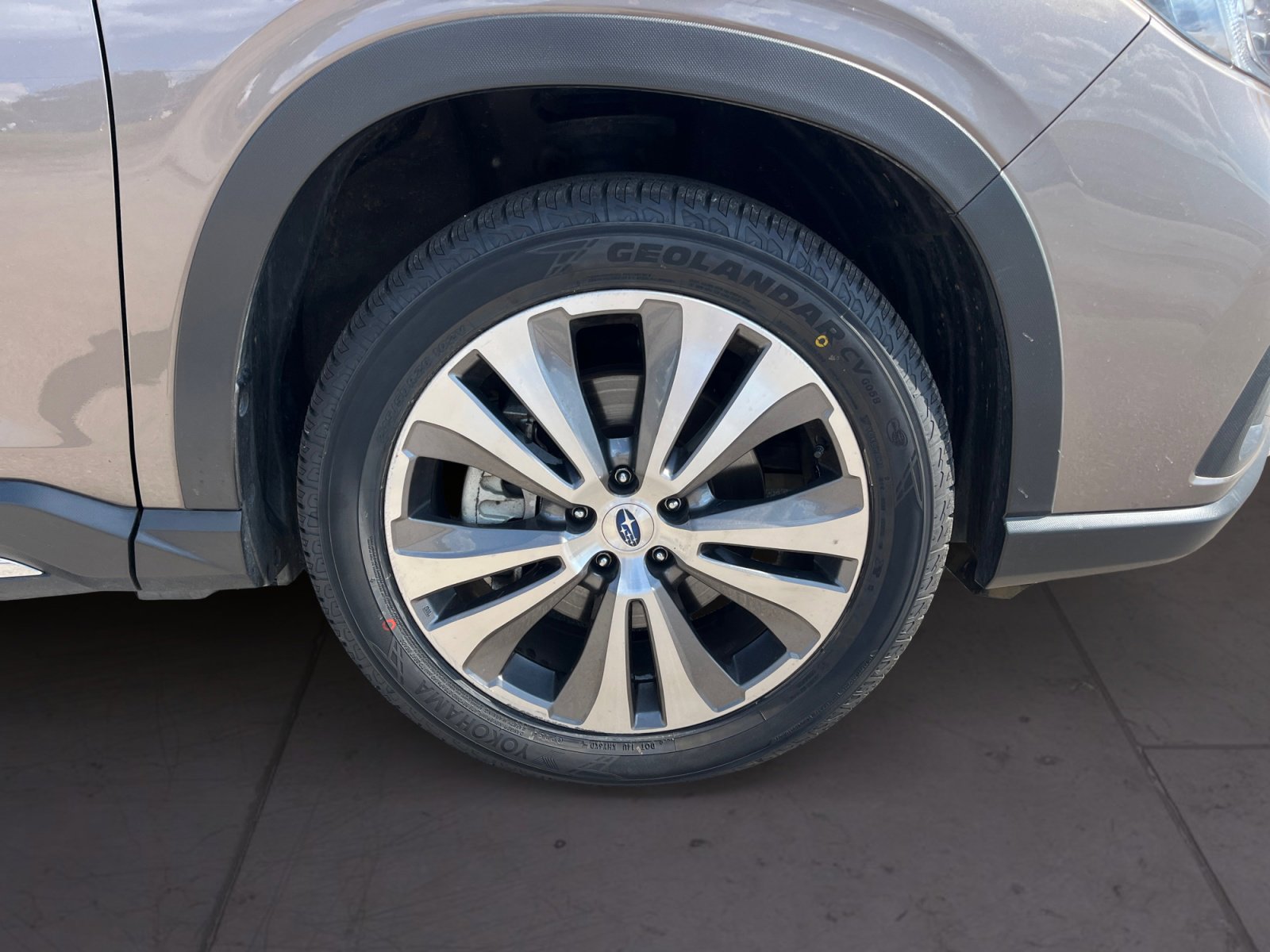 Used 2022 Subaru Ascent Limited w/ Technology Package image 16