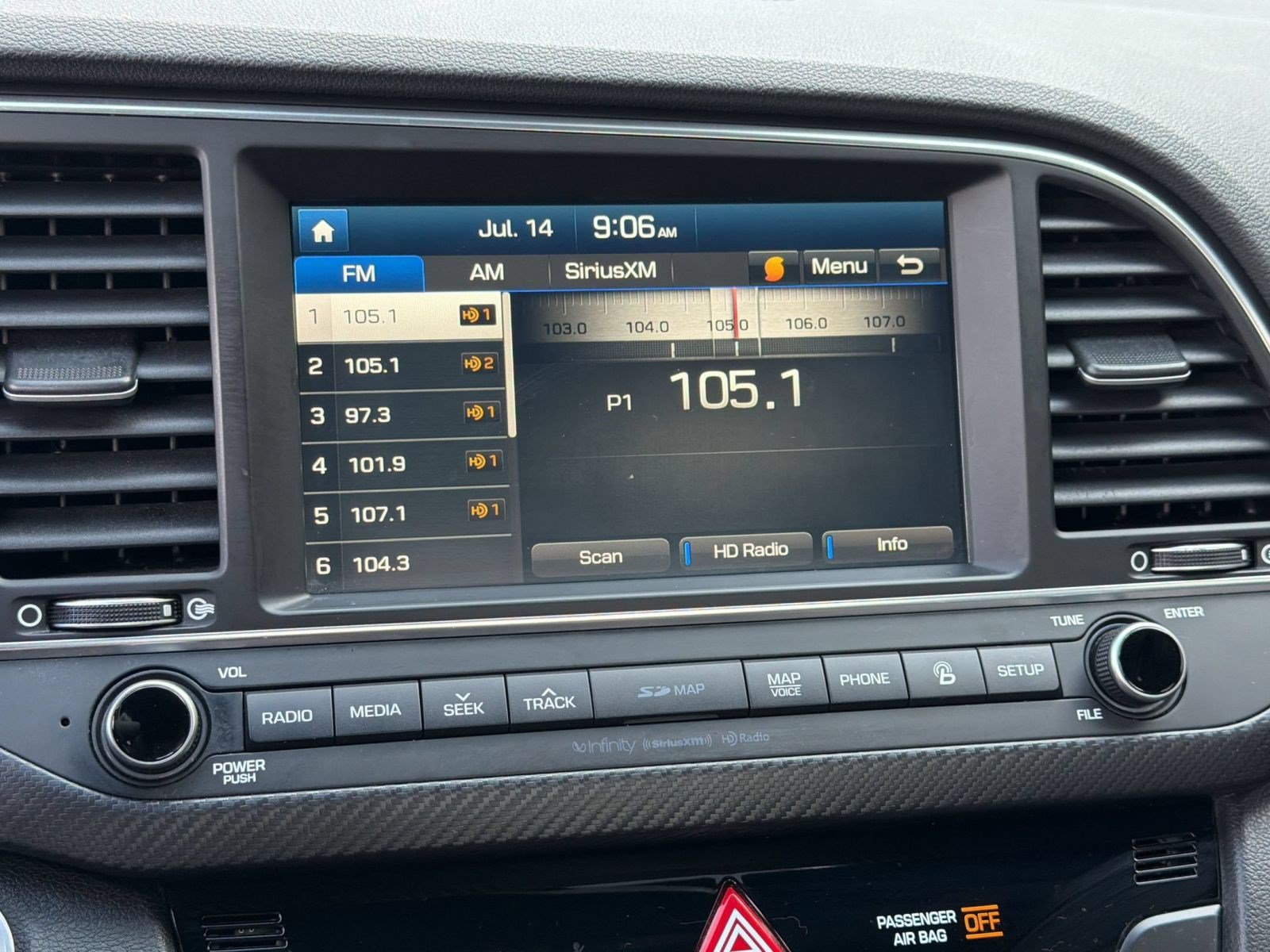 Used 2018 Hyundai Elantra Sport w/ Sport Premium Package 03 FWD image 20