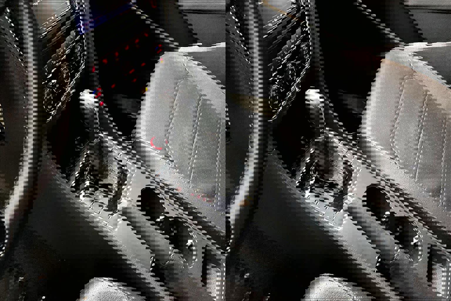 Used 2018 Volkswagen Passat 2.0T R-Line image 16