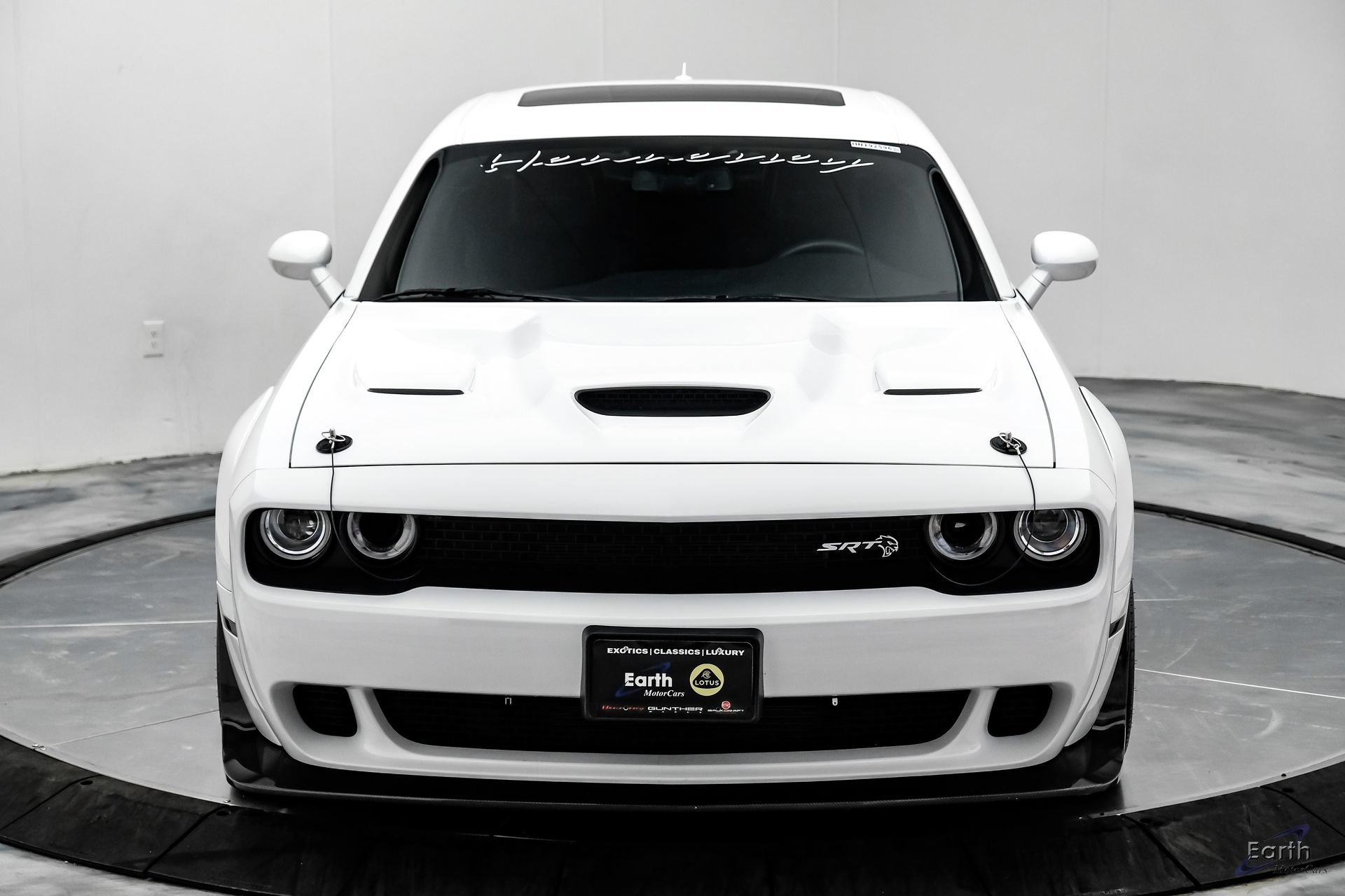 Used 2018 Dodge Challenger SRT Hellcat RWD image 35