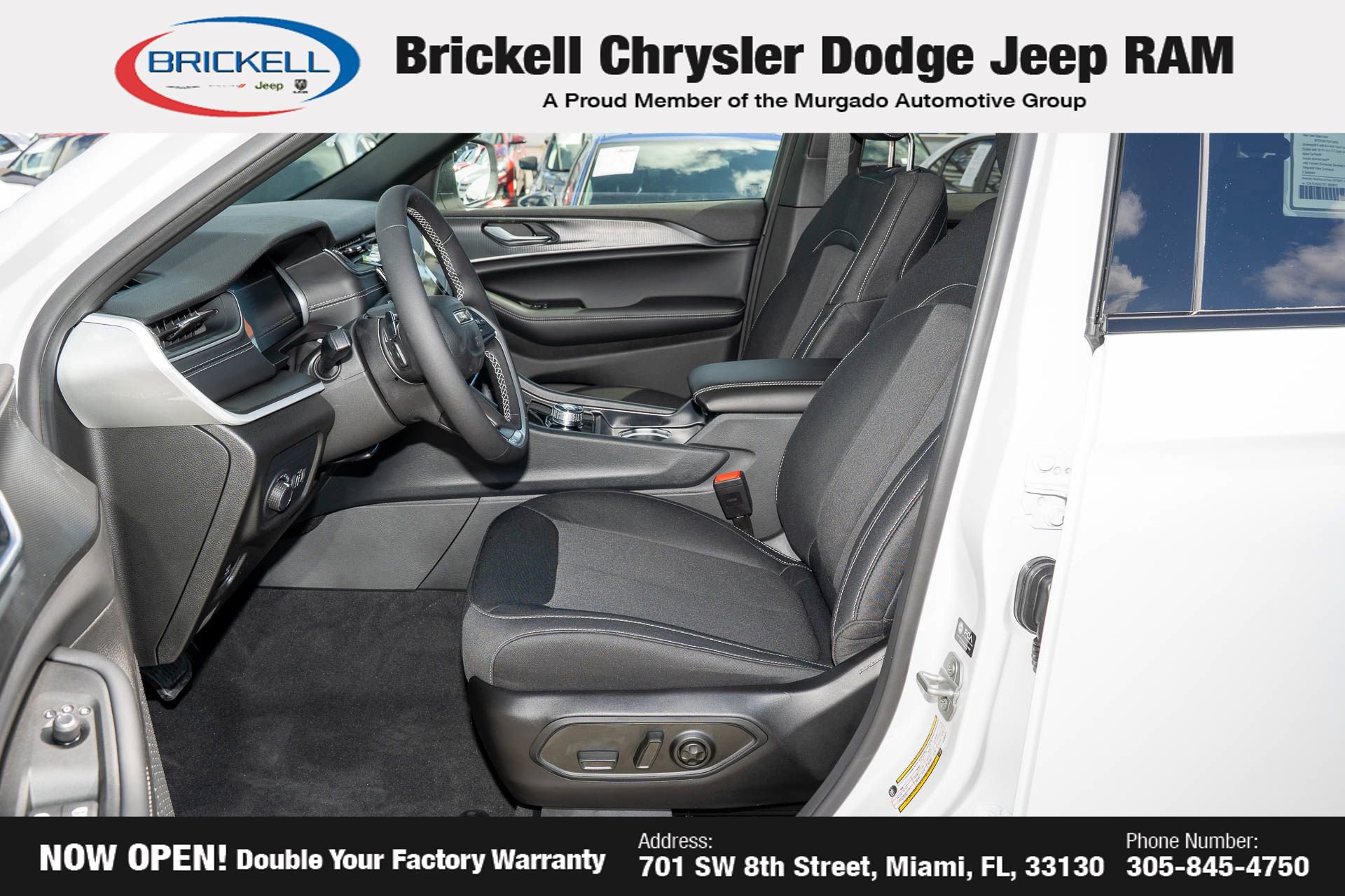 New 2025 Jeep Grand Cherokee Laredo X image 15