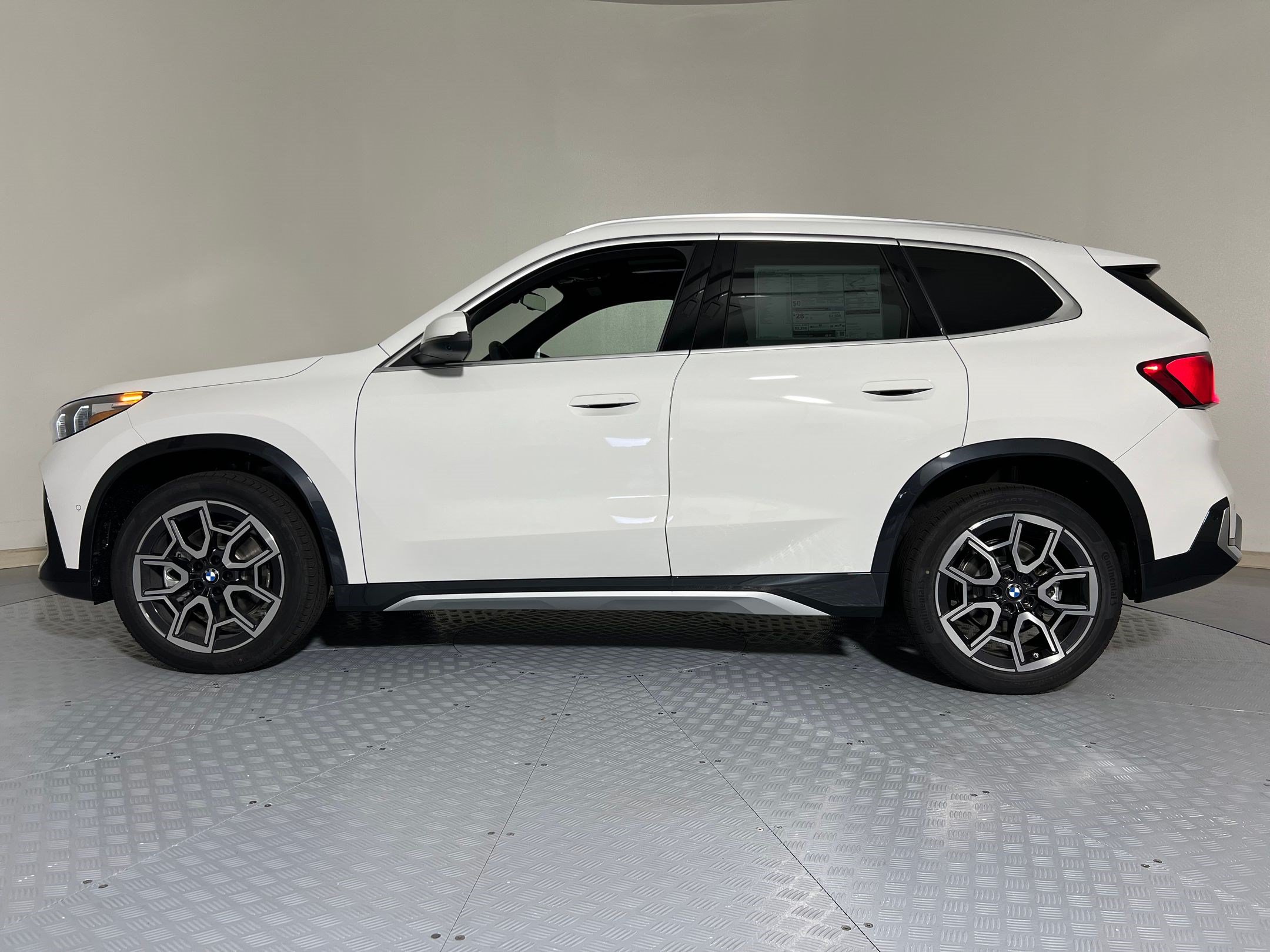 New 2026 BMW X1 xDrive28i w/ Technology Package AWD/4WD image 20