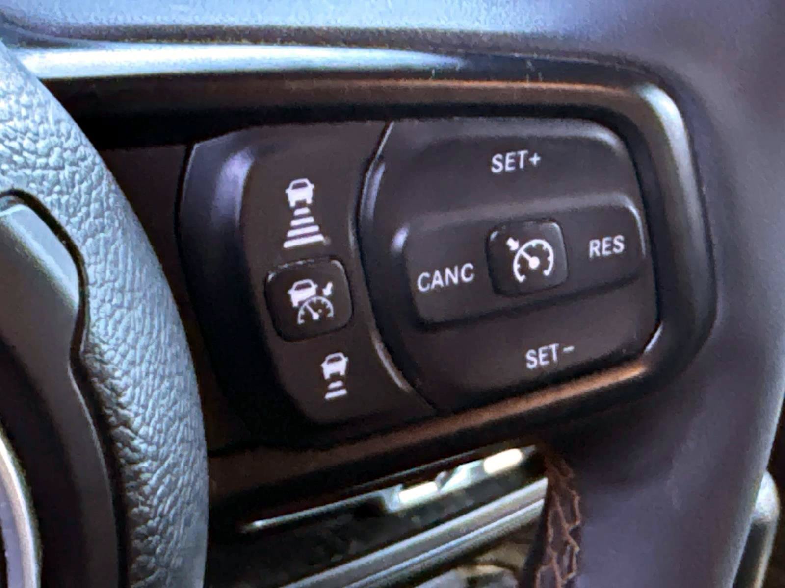 Used 2024 Jeep Wrangler Unlimited w/ Convenience Group AWD/4WD image 12