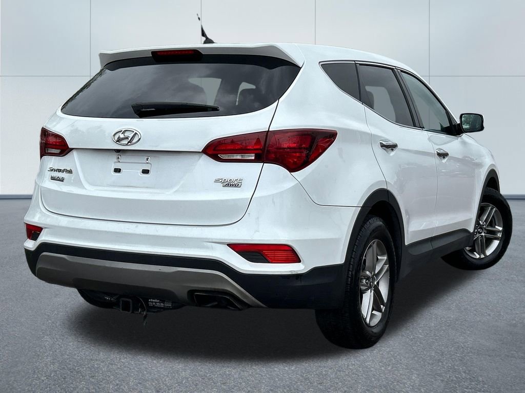 Used 2018 Hyundai Santa Fe Sport AWD/4WD image 2