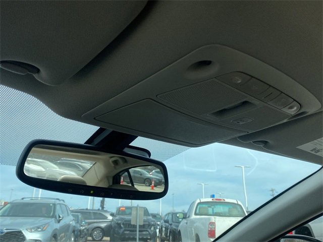 Used 2016 Nissan Maxima Platinum image 30