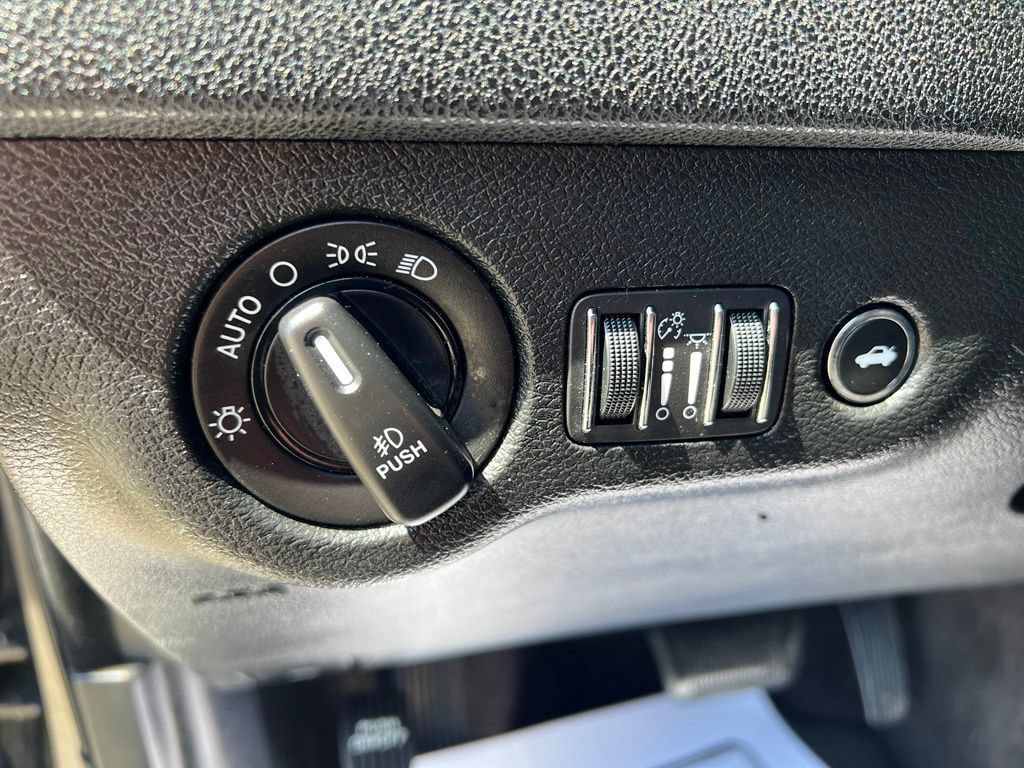 Used 2018 Dodge Charger GT AWD/4WD image 29