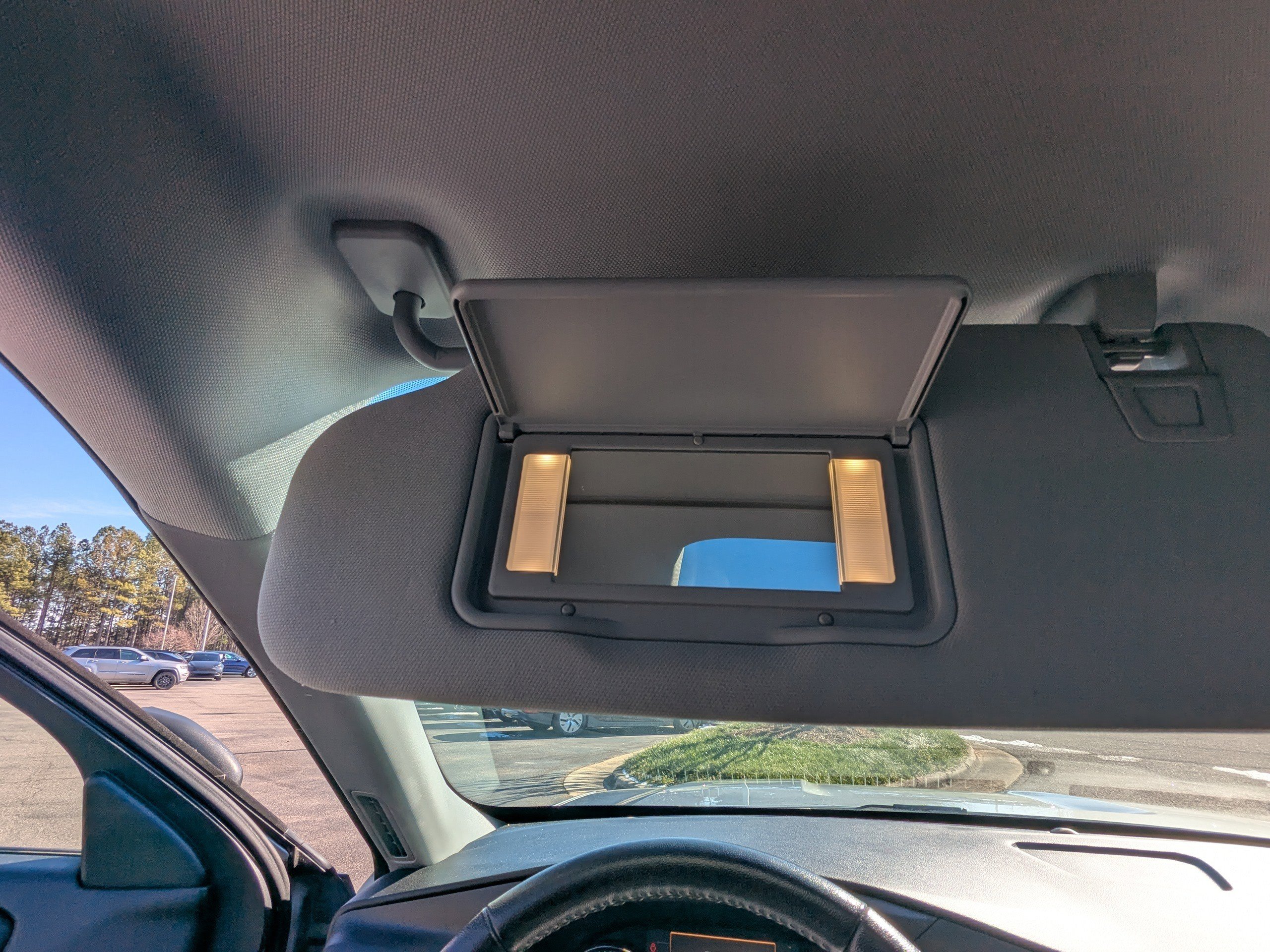 Used 2020 Ford Explorer XLT w/ Equipment Group 202A image 29