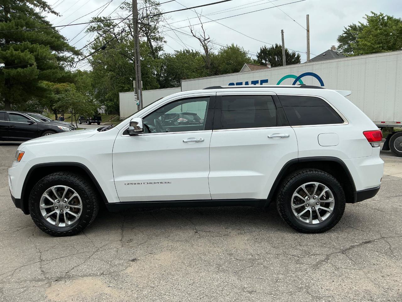 Used 2015 Jeep Grand Cherokee Limited w/ Trailer Tow Group IV AWD/4WD image 7