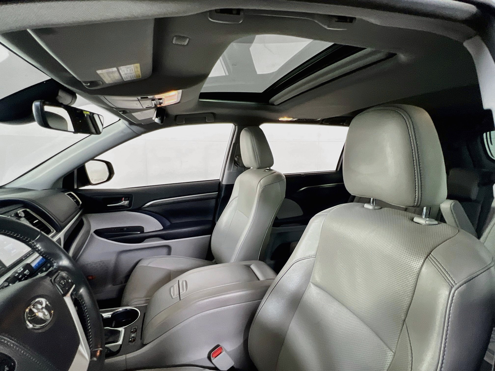 Used 2019 Toyota Highlander Limited AWD/4WD image 21