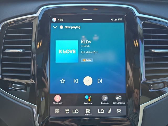 Used 2024 Volvo XC90 T8 Ultimate w/ Lounge Package image 25