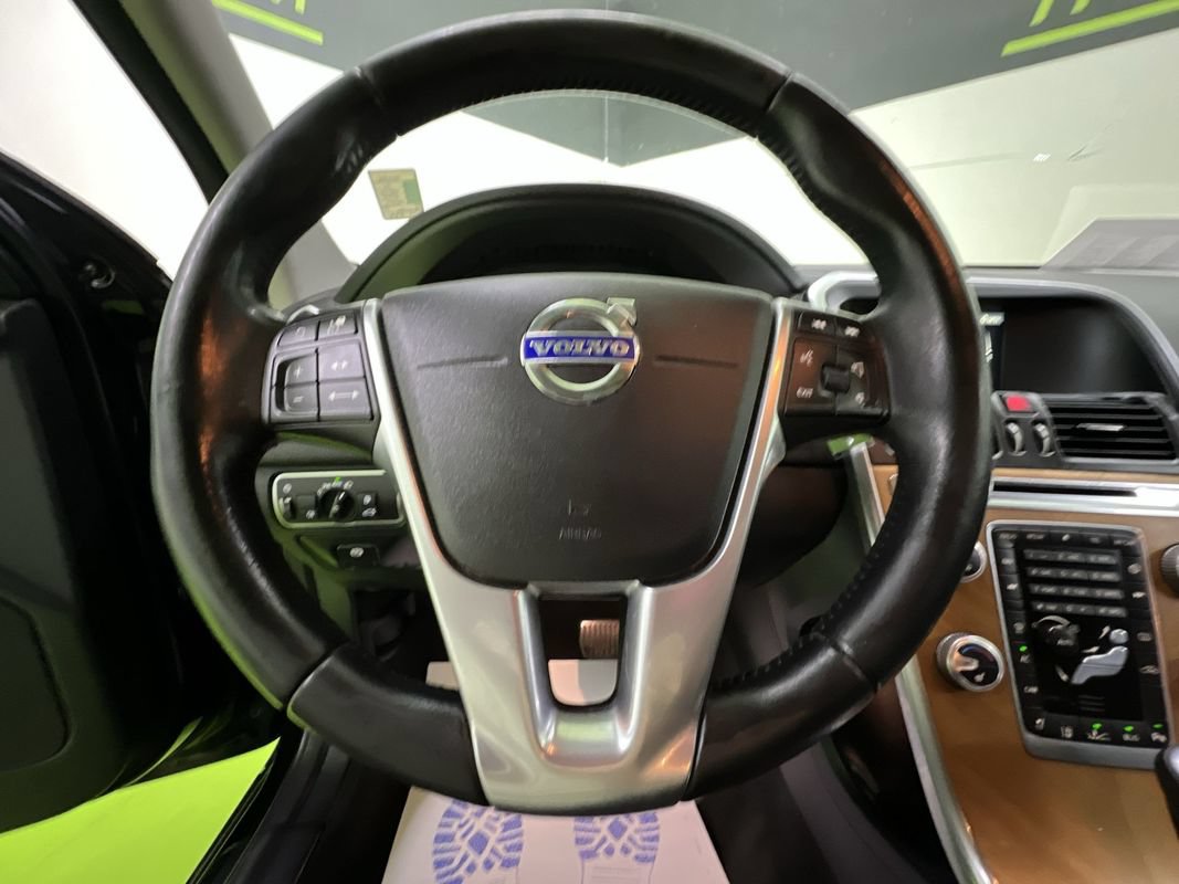 Used 2016 Volvo XC60 T6 Platinum AWD/4WD image 20