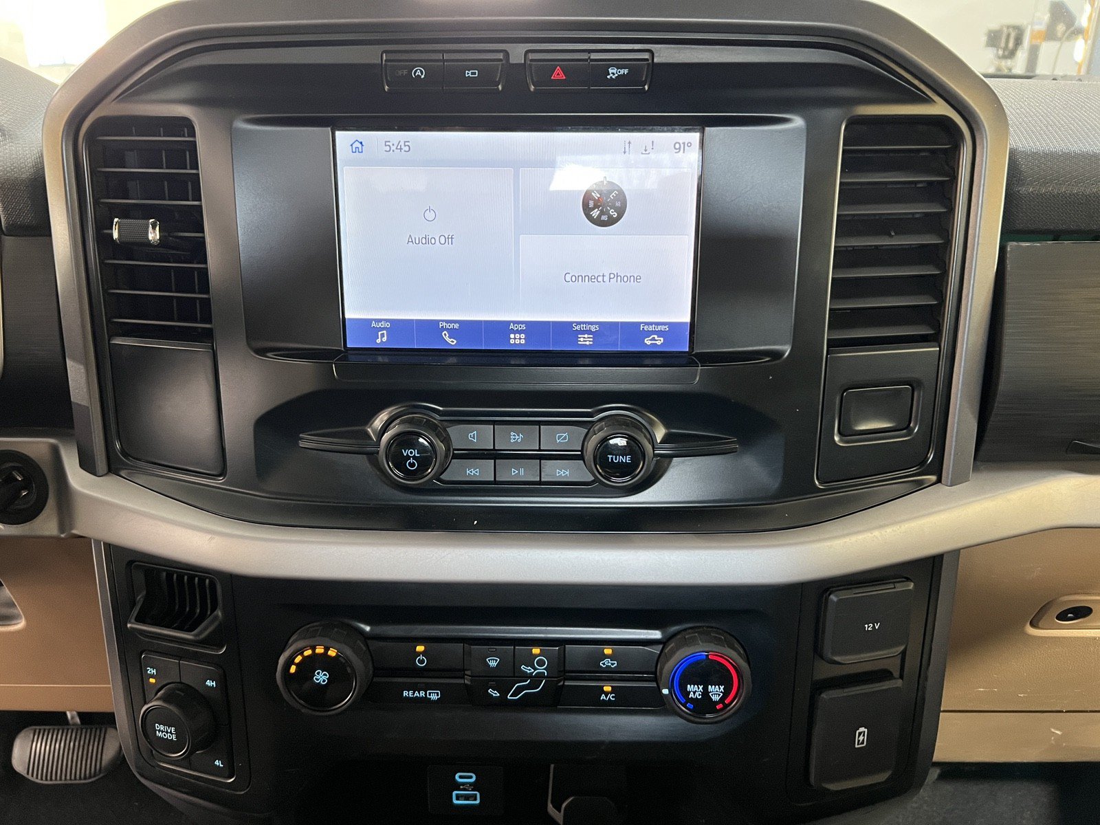 Used 2023 Ford F150 XLT AWD/4WD image 19