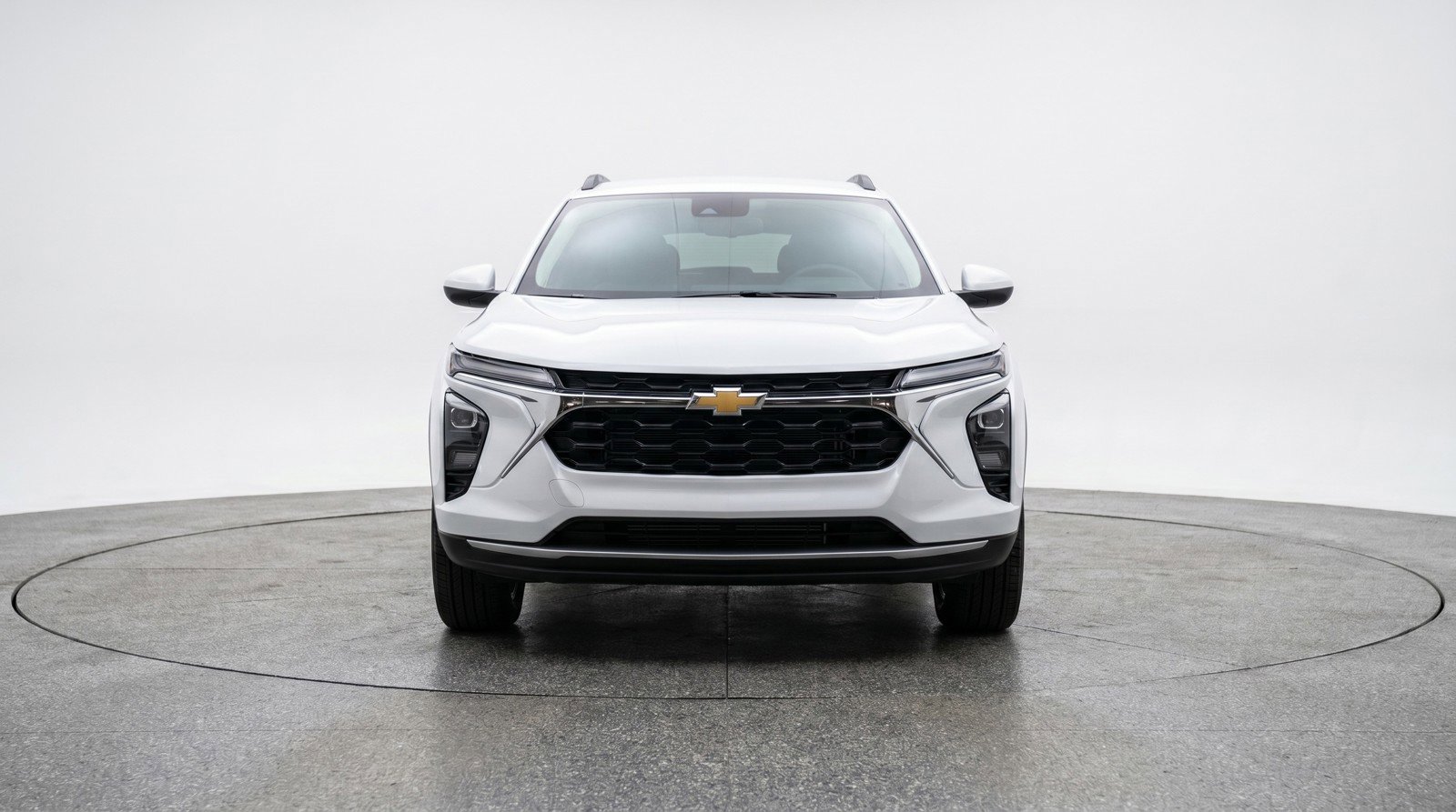 Used 2025 Chevrolet Trax LT FWD image 2