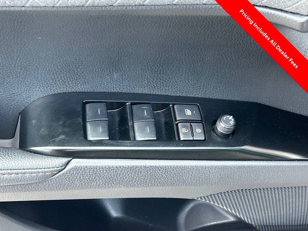 Used 2026 Toyota Camry XLE FWD image 3