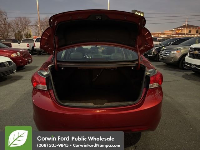 Used 2013 Hyundai Elantra Limited w/ Technology Pkg image 30