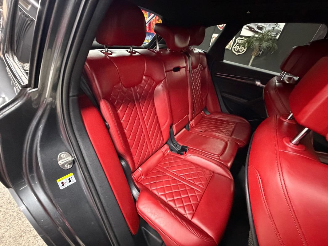 Used 2021 Audi SQ5 Prestige AWD/4WD image 18