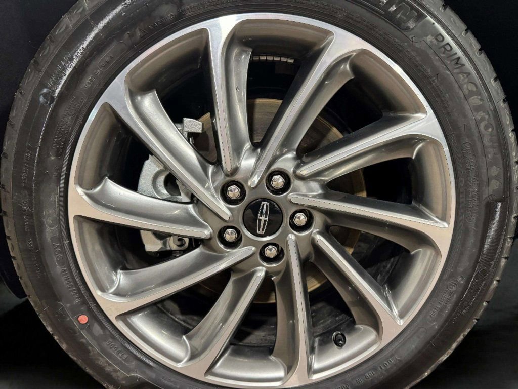 Used 2025 Lincoln Corsair Grand Touring image 29