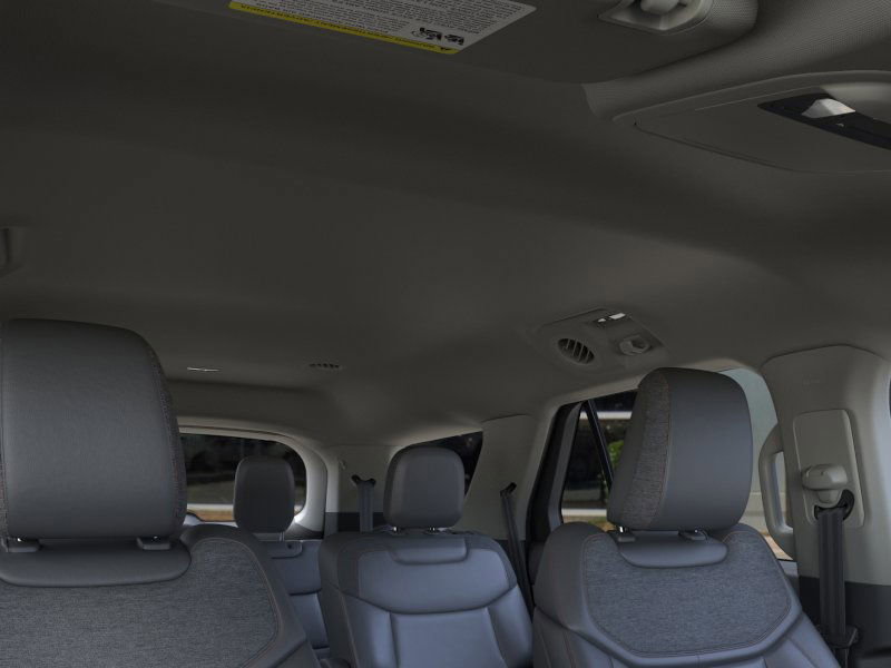 New 2025 Ford Explorer Active w/ Active Comfort Package image 22