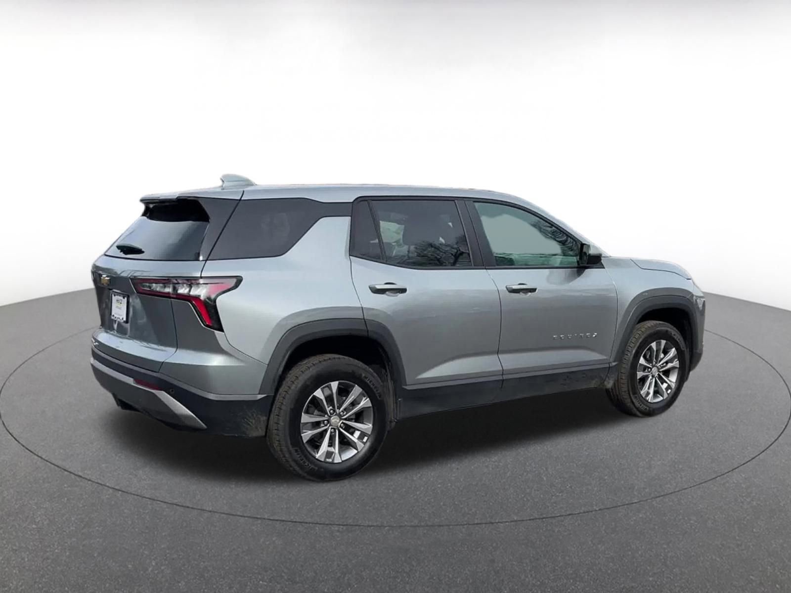 Used 2025 Chevrolet Equinox LT image 14