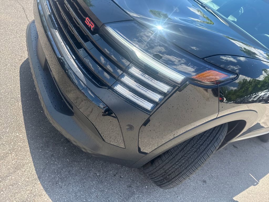 Used 2025 Nissan Kicks SR FWD image 33