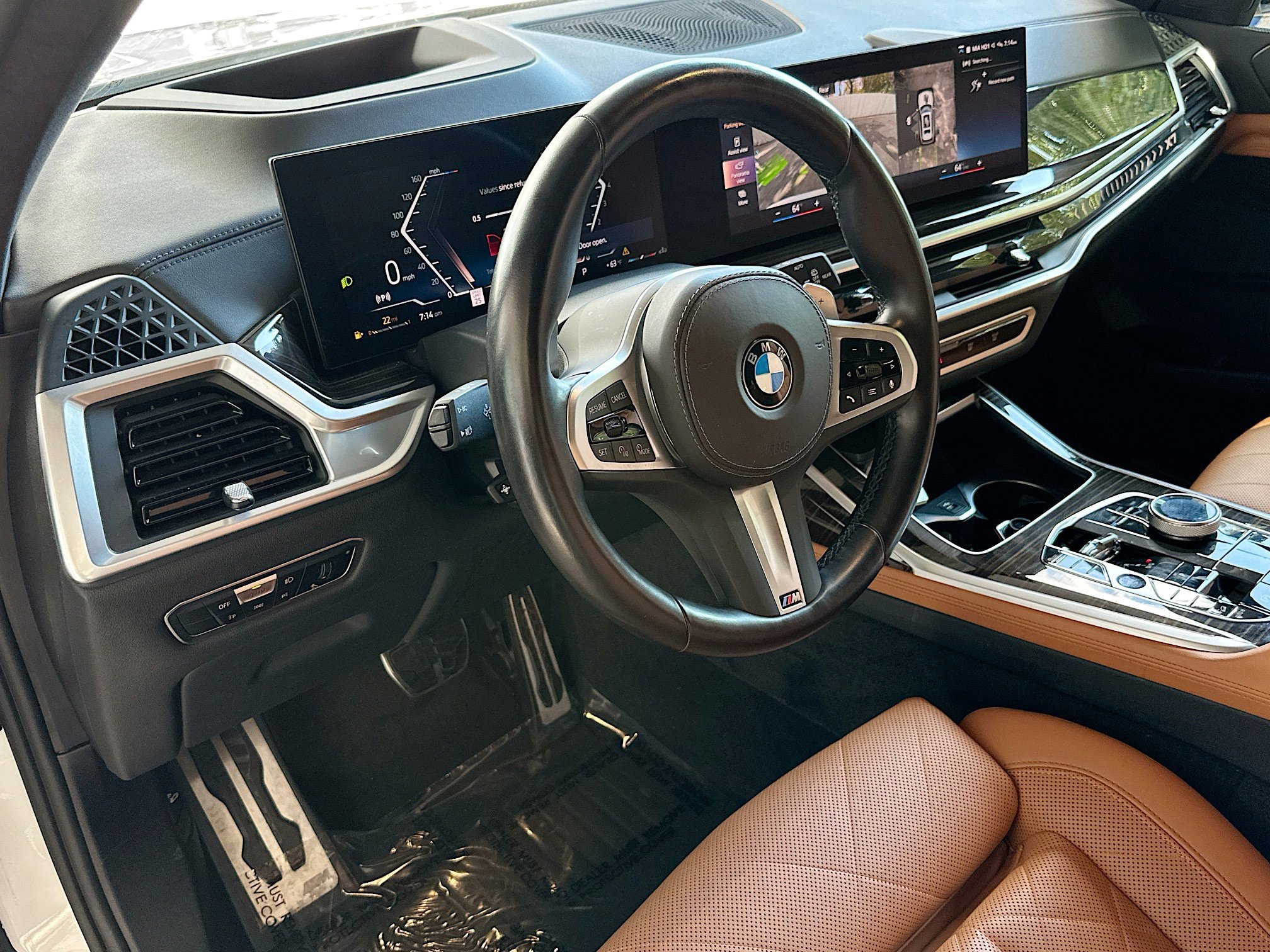 Certified 2023 BMW X7 xDrive40i w/ M Sport Package image 9