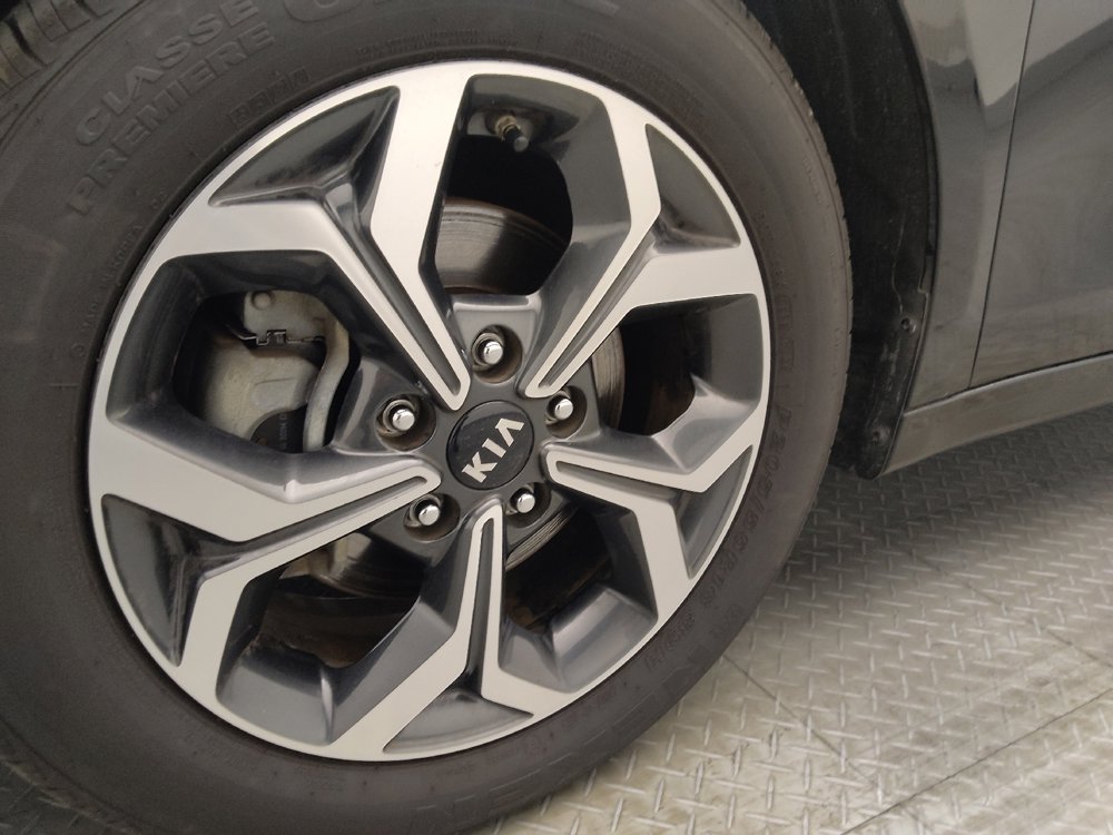 Used 2019 Kia Forte LXS FWD image 31
