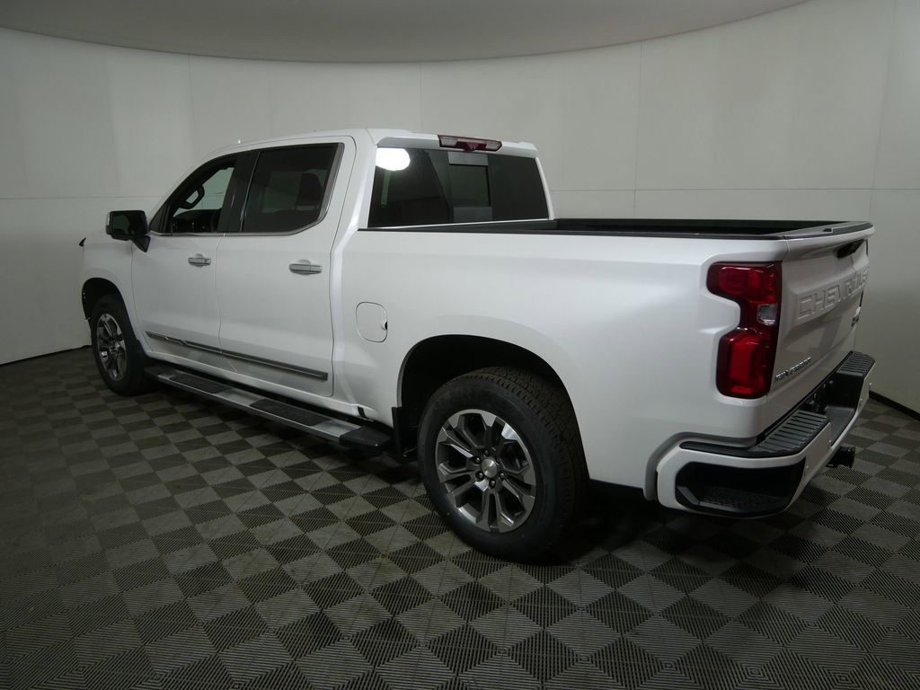 Used 2023 Chevrolet Silverado 1500 High Country w/ Technology Package image 5