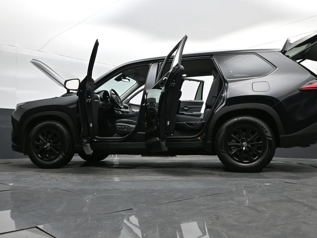 Used 2024 Toyota Grand Highlander AWD image 36