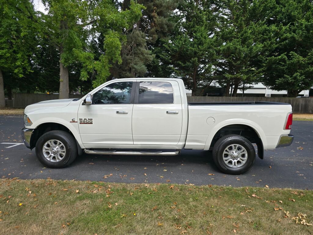 Used 2016 RAM 3500 Laramie w/ Convenience Group image 3