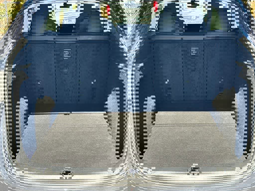 Used 2023 Tesla Model Y Long Range image 16