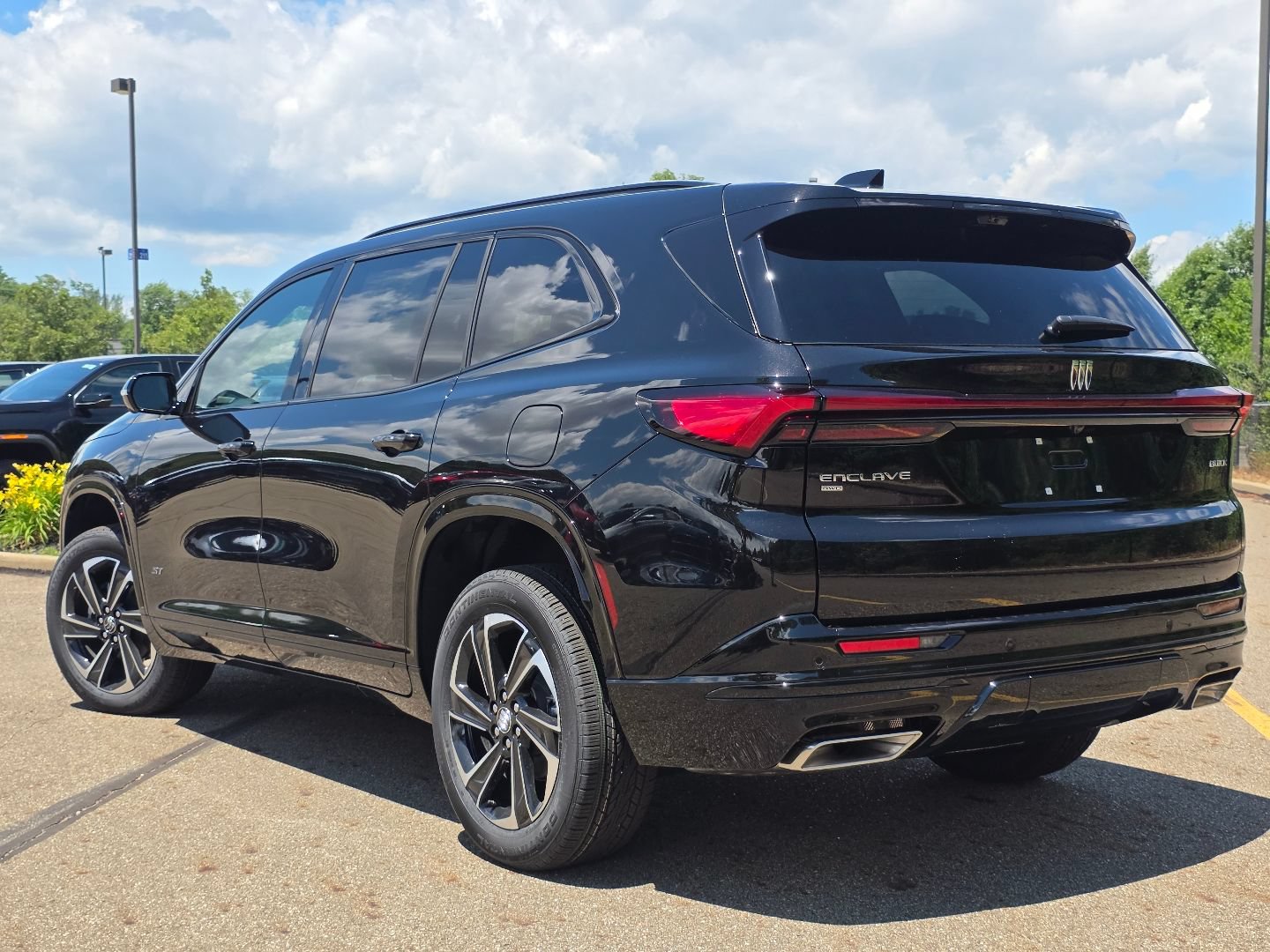 New 2026 Buick Enclave Sport Touring w/ Power Package AWD/4WD image 16