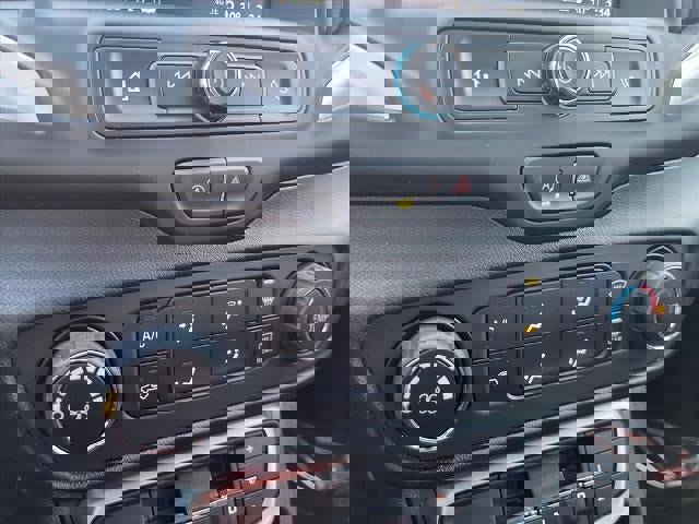 Used 2024 GMC Terrain SLE image 14