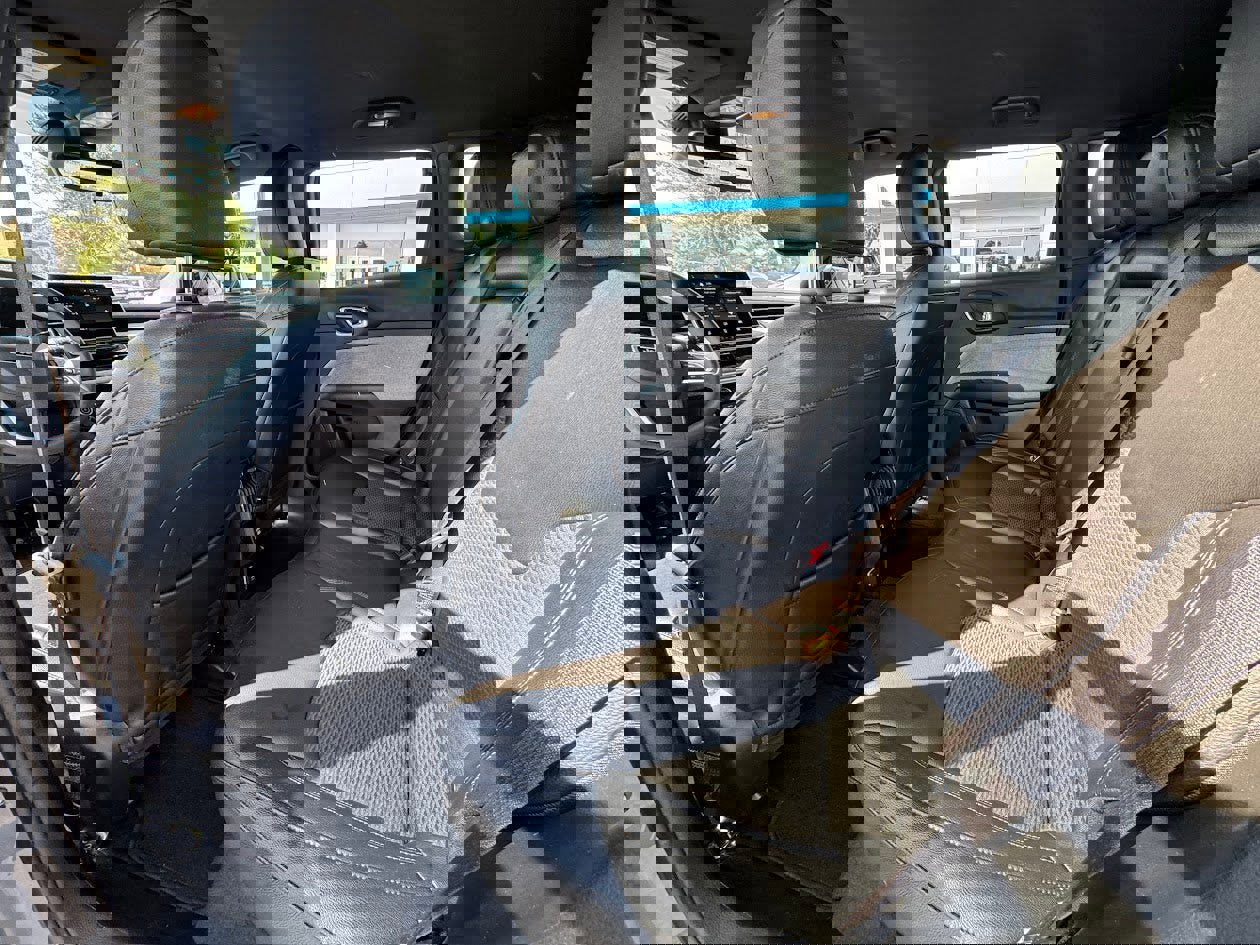 Used 2023 Jeep Compass Latitude image 9