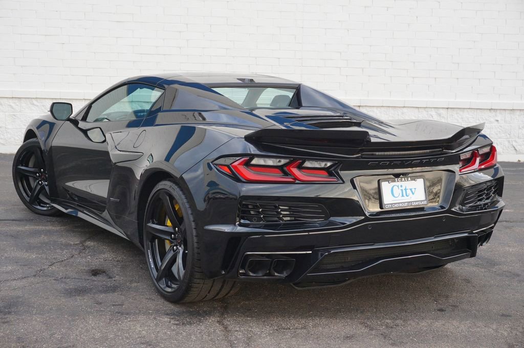 New 2025 Chevrolet Corvette E-Ray image 8