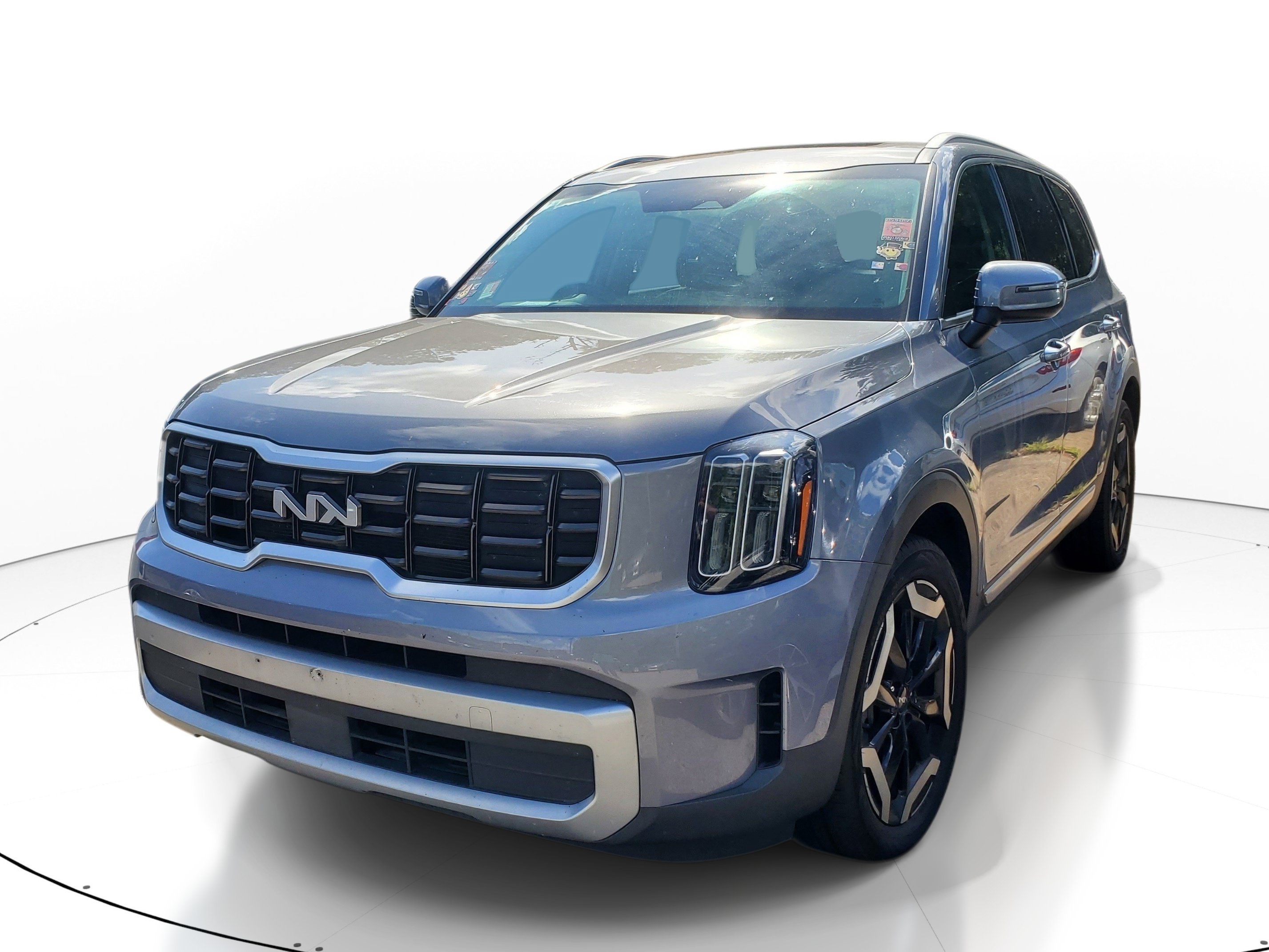Used 2023 Kia Telluride S w/ S Sunroof Package FWD image 3