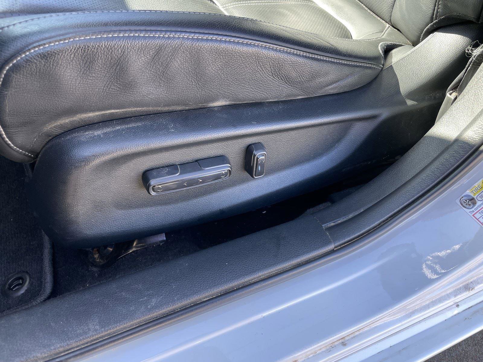 Used 2019 Honda Insight Touring image 11