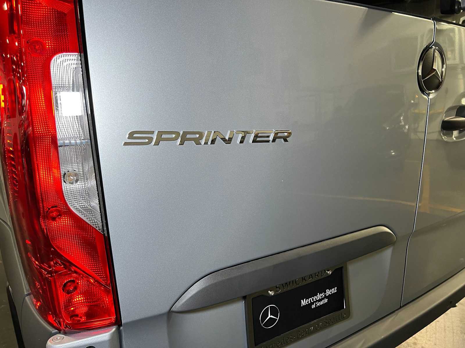 Used 2025 Mercedes-Benz Sprinter 2500 image 15