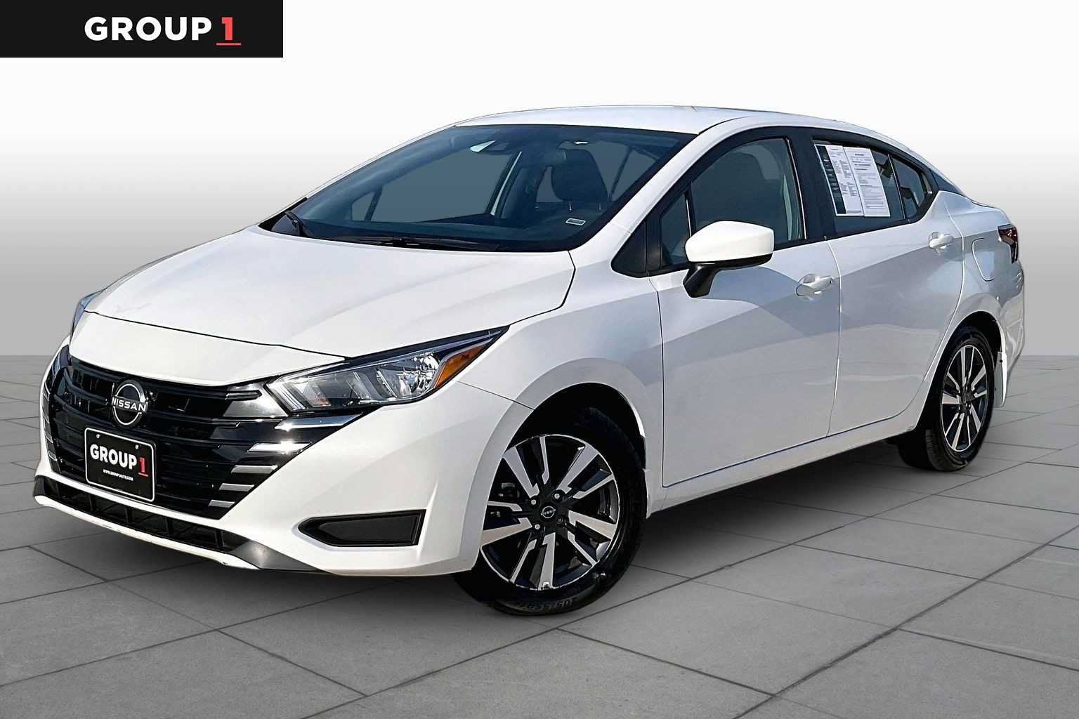 Used 2024 Nissan Versa SV w/ Trunk Package