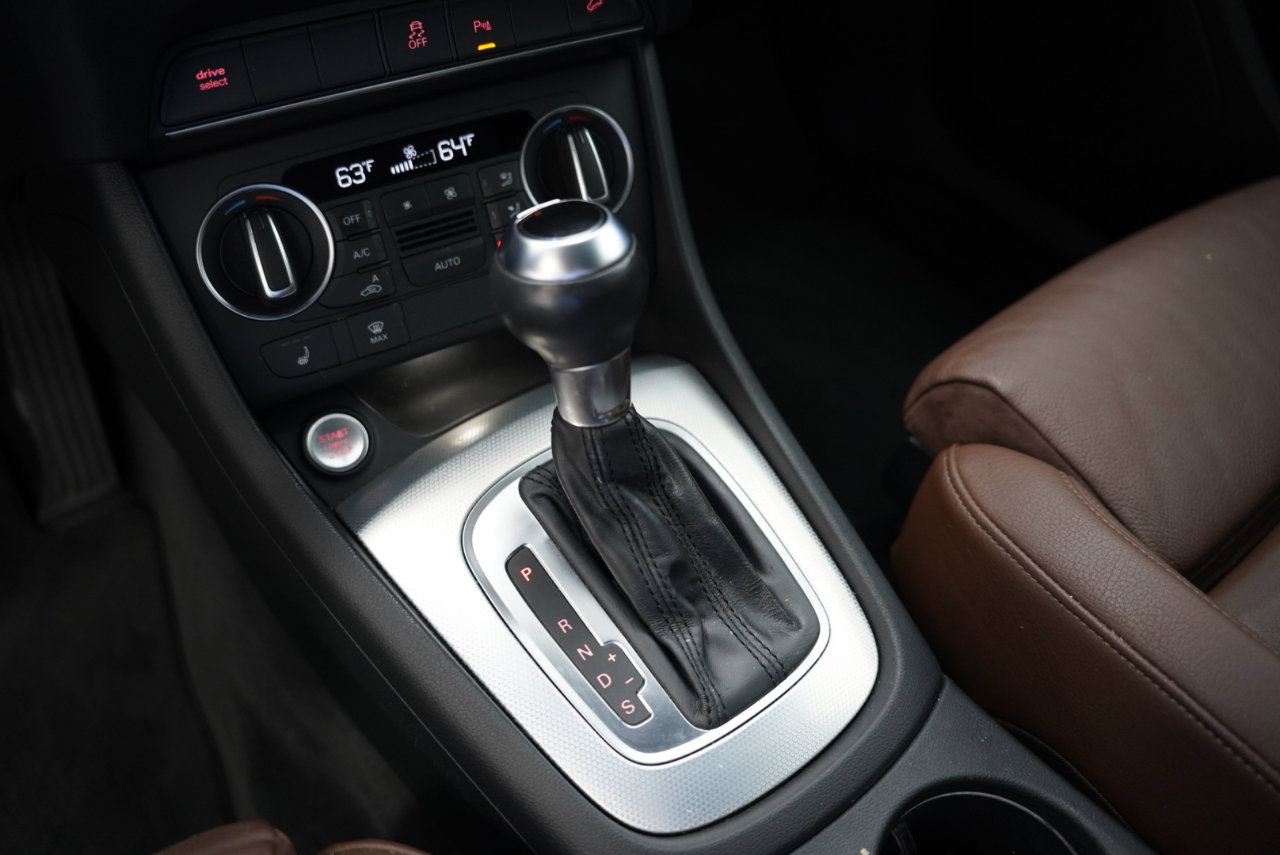 Used 2018 Audi Q3 2.0T Premium w/ Convenience Package image 24