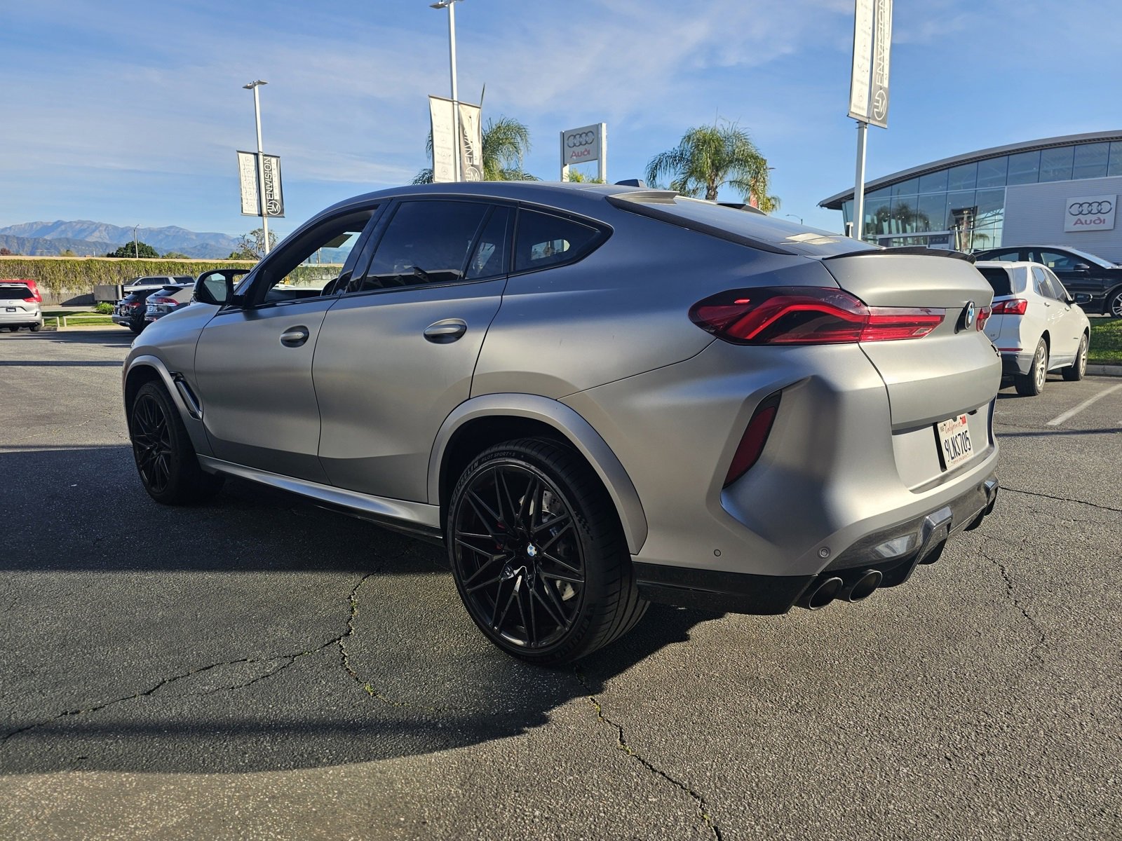 Used 2024 BMW X6 M Competition w/ Executive Package image 3