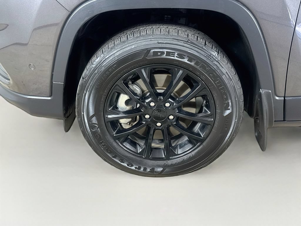 Certified 2023 Jeep Cherokee Altitude Lux AWD/4WD image 26
