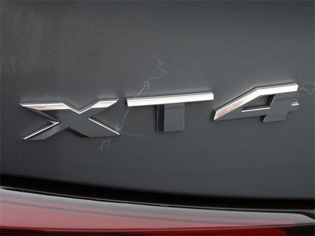 Used 2024 Cadillac XT4 Premium Luxury image 16