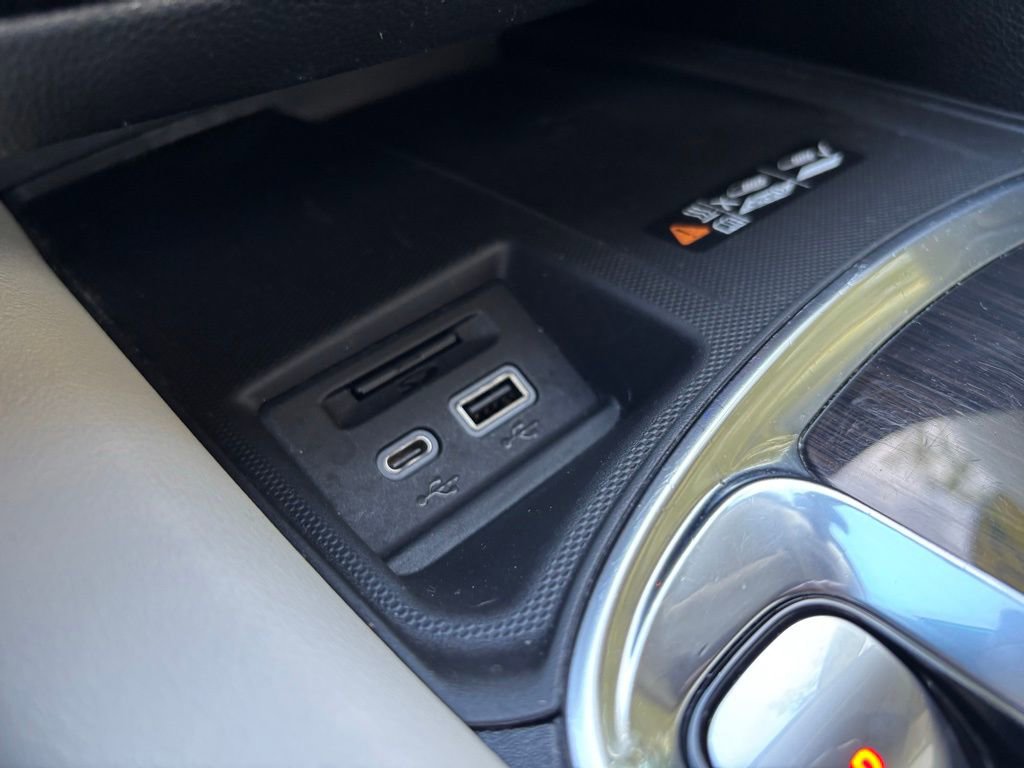 Used 2023 Buick Enclave Premium w/ Experience Buick Package image 32