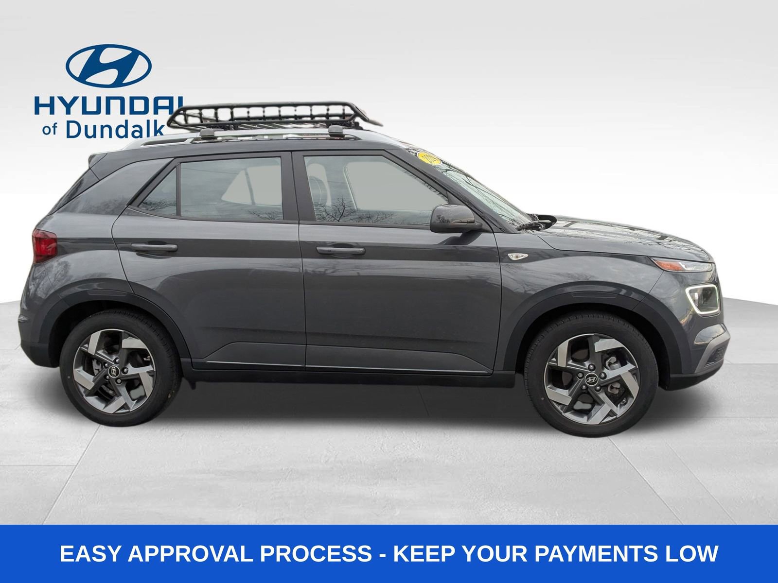 Used 2024 Hyundai Venue Limited image 10