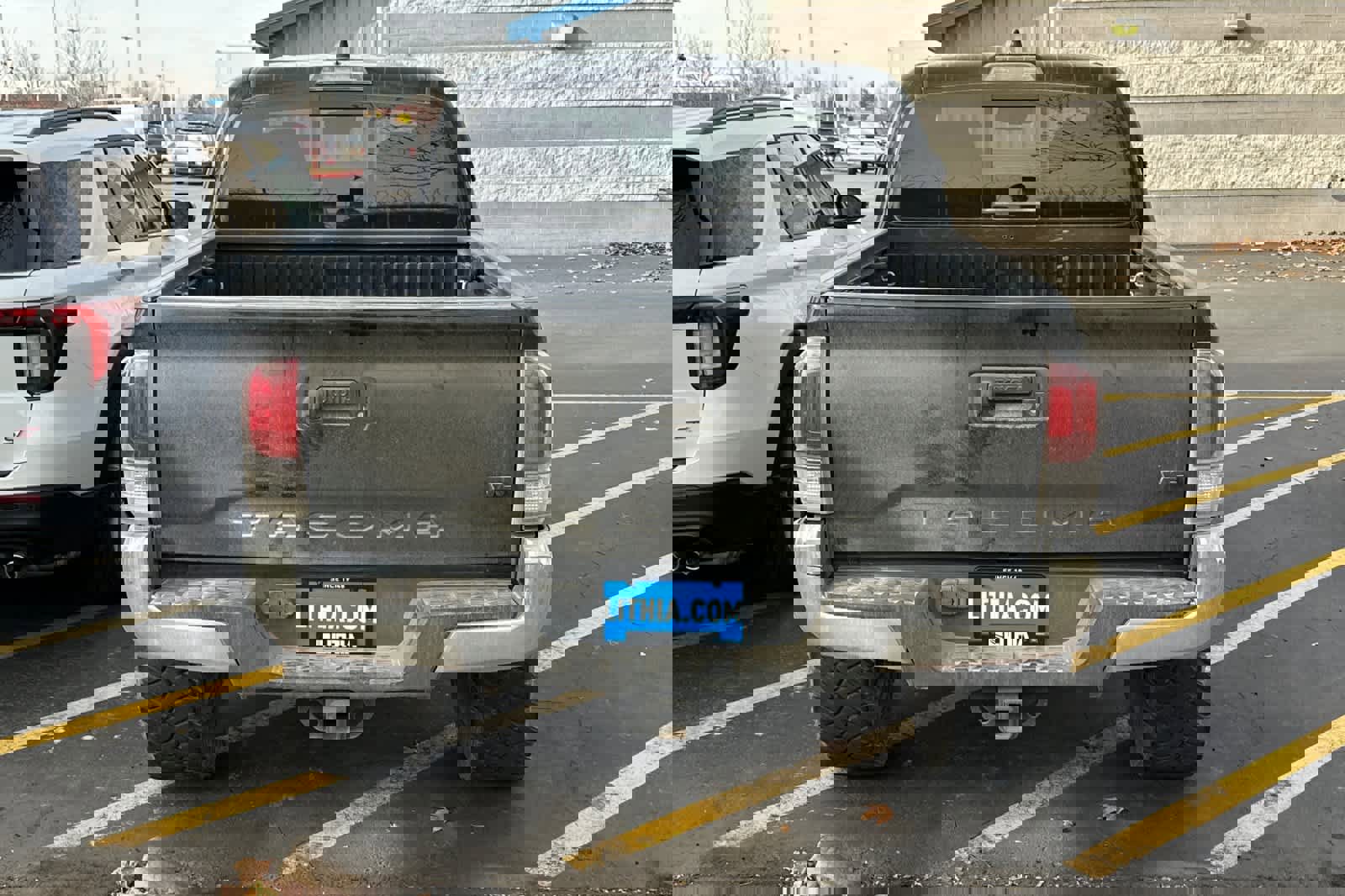 Used 2021 Toyota Tacoma TRD Off-Road image 3